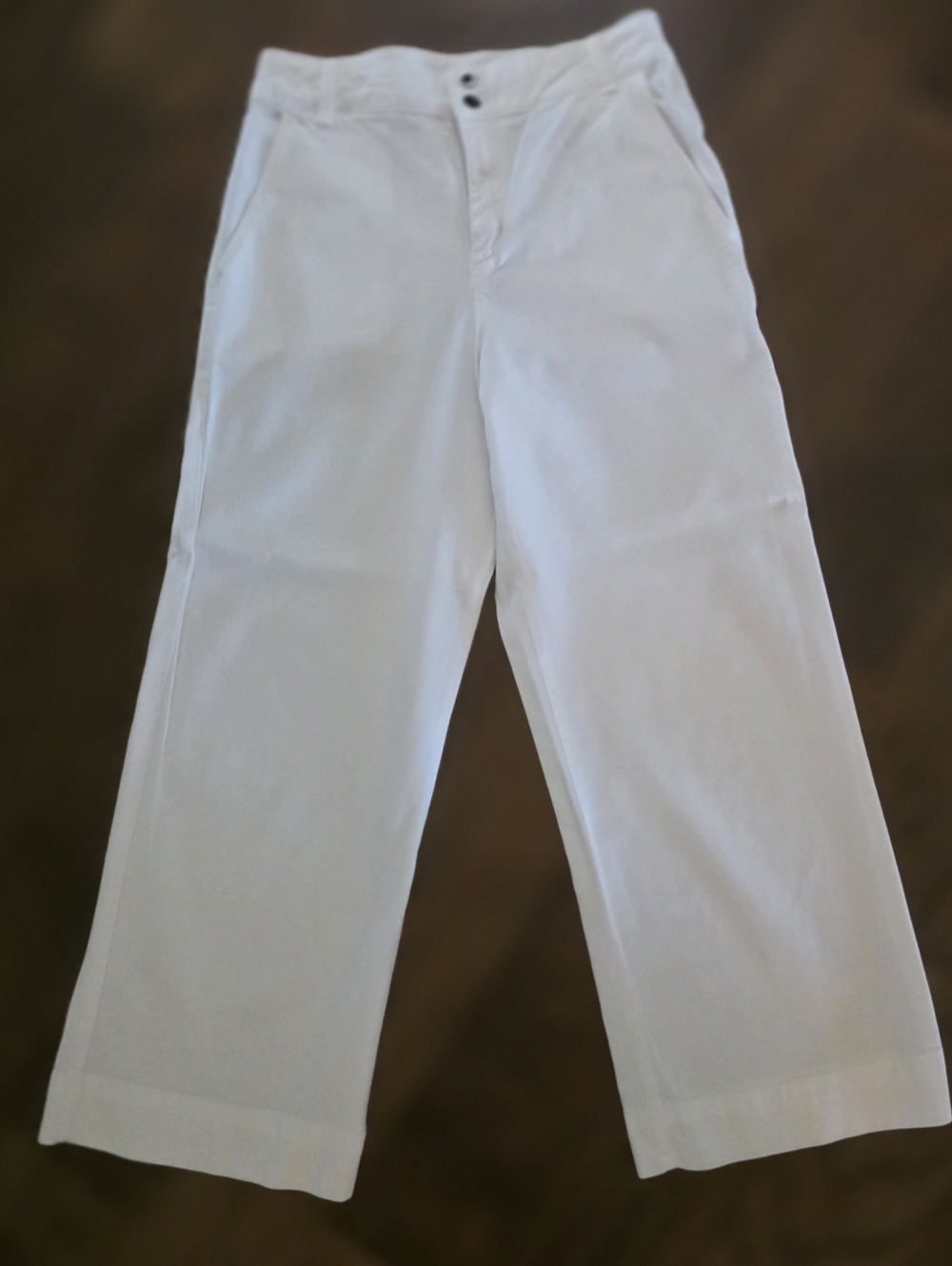 bella dahl Cropped White Size 27 Inseam 25.5" Super Soft Super Cute!!